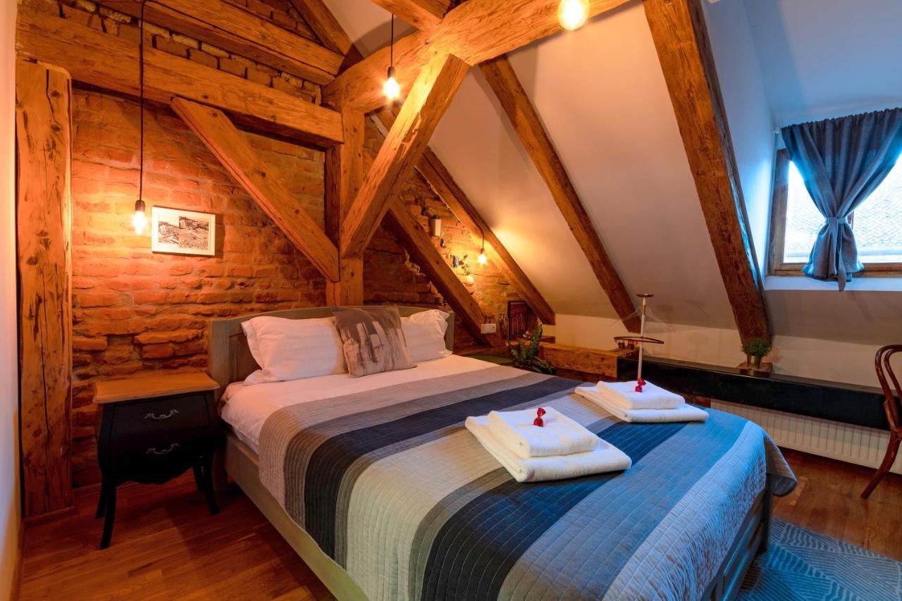 Wood House Republicii Hotel Брашов Екстериор снимка