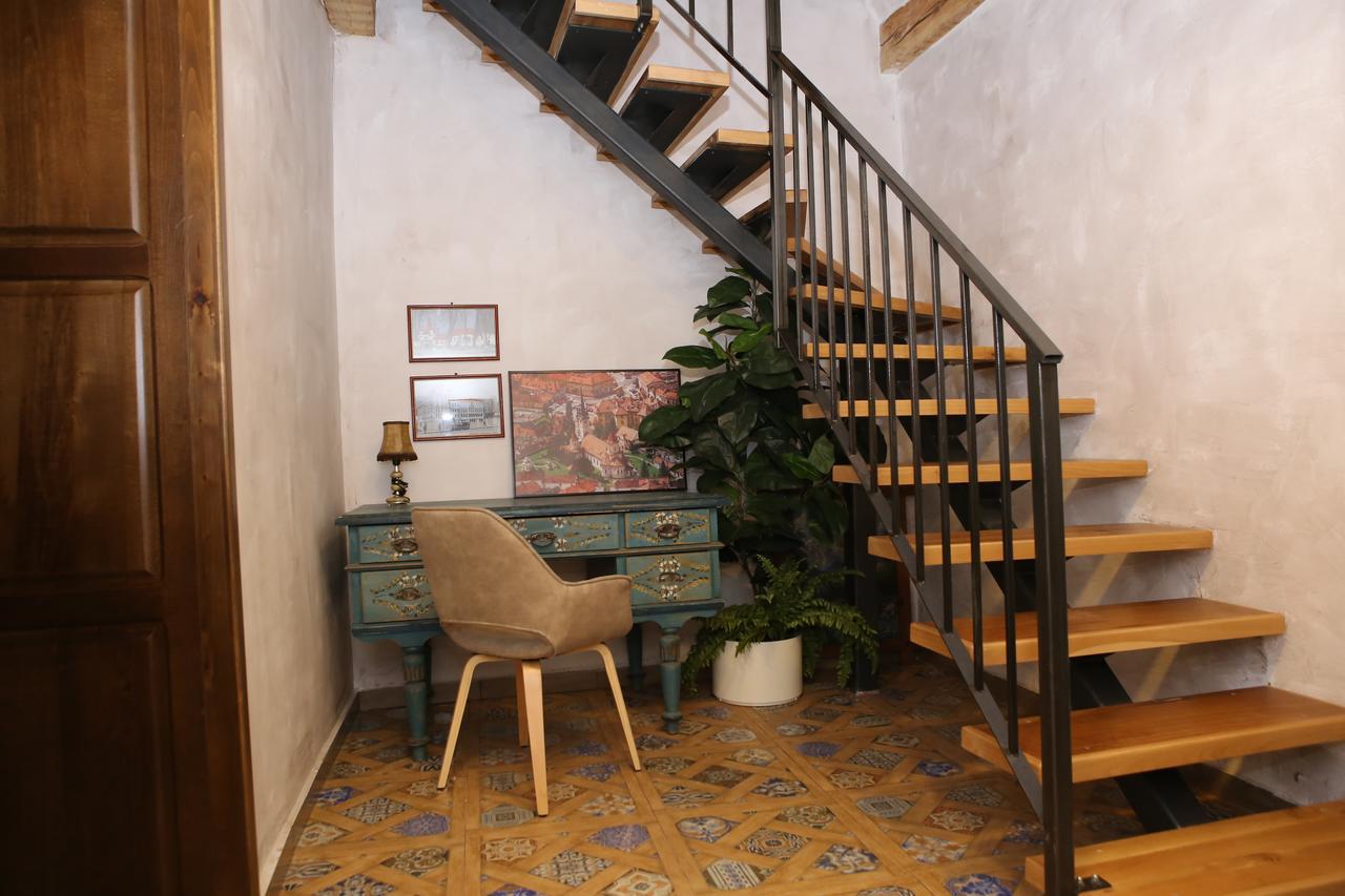 Wood House Republicii Hotel Брашов Екстериор снимка