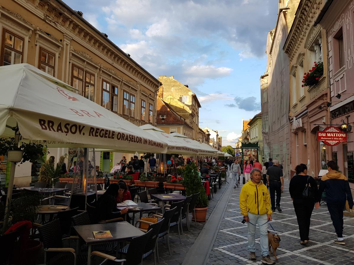 Wood House Republicii Hotel Брашов Екстериор снимка