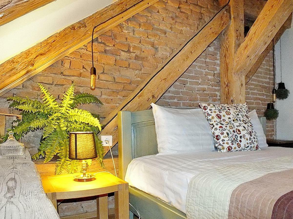 Wood House Republicii Hotel Брашов Екстериор снимка