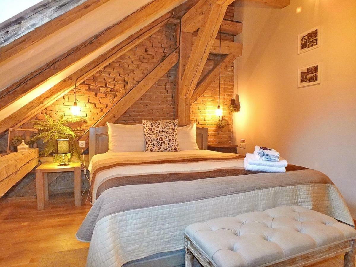Wood House Republicii Hotel Брашов Екстериор снимка